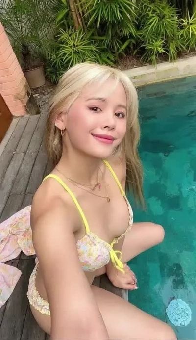 Sorn - naked