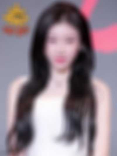 Chaeryeong - shows tits