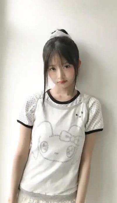 Rei - shows boobs