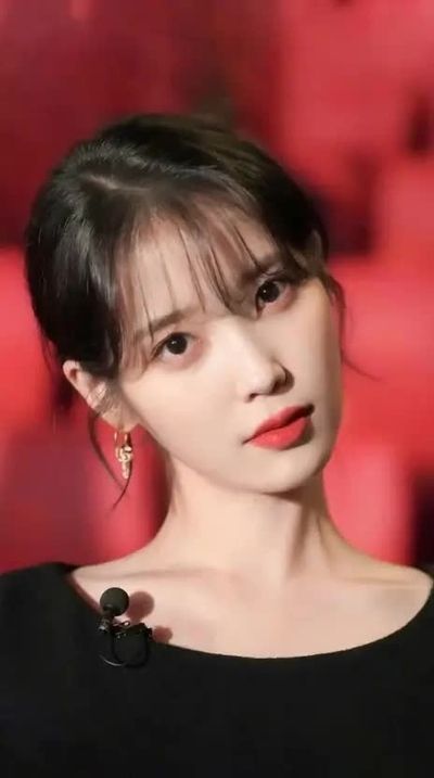 IU - slutty idol