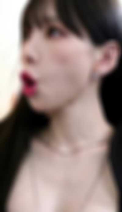 Taeyeon - sucking deep