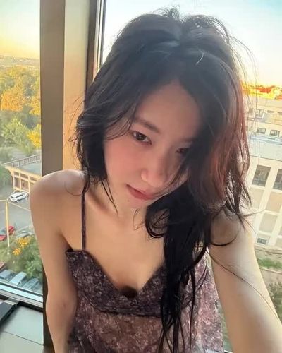 Chaeryeong - blowjob