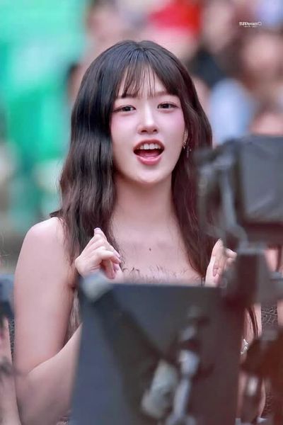 Yujin - sucking cock