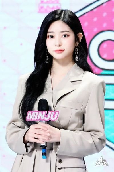 Minju - nude