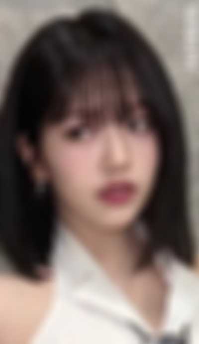 Yujin - sucking cock
