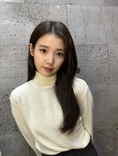 IU - sucking cock