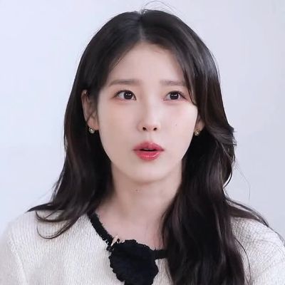 IU - group sex