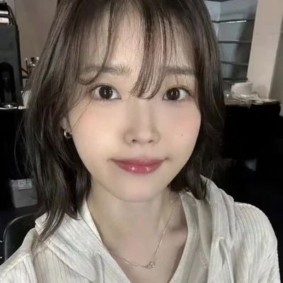 IU - cum on face