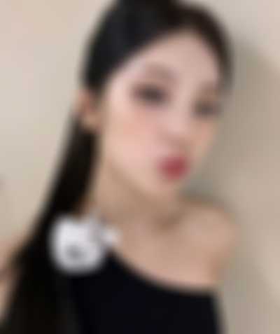 Yeji - sucking deep
