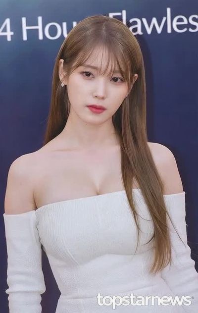 IU - group sex