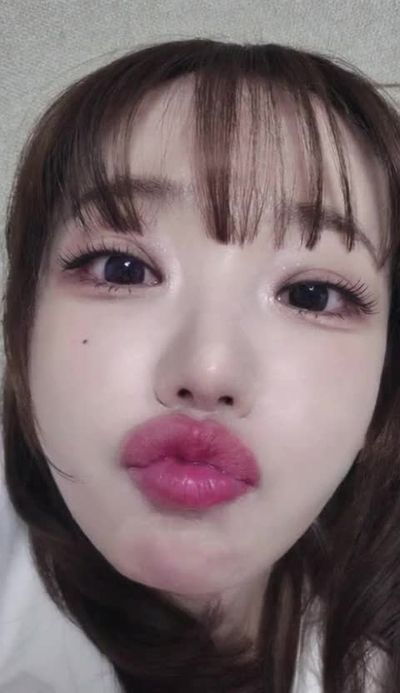 Magenta - blowjob