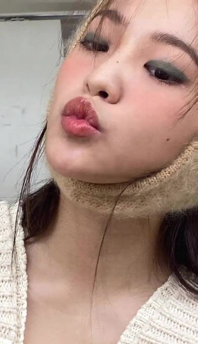 Yeri - blowjob