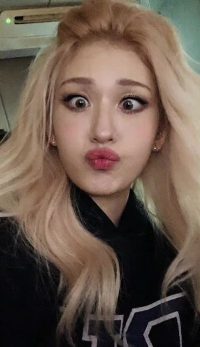 Somi - sucking deep