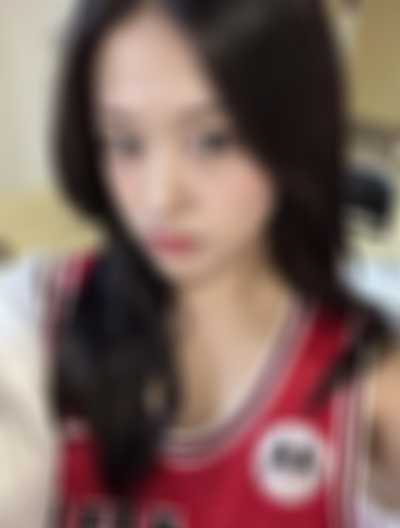 Yujin - blowjob