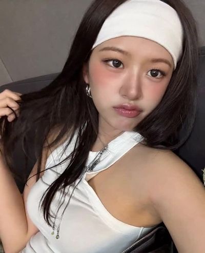 Yujin - blowjob