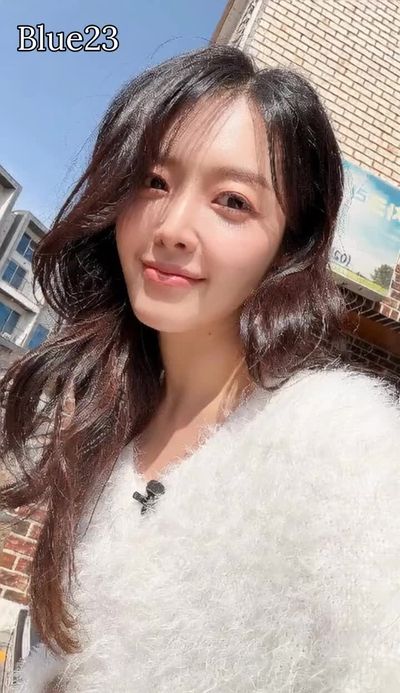 Chanmi - shows tits