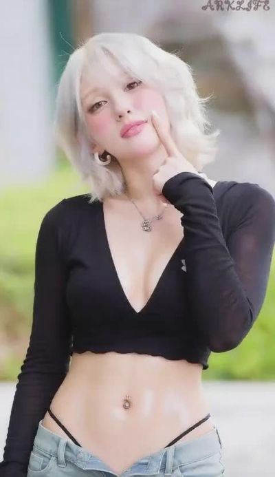 Somi - Dildo Play