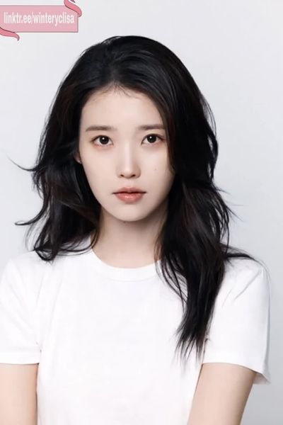 IU - play with pussy