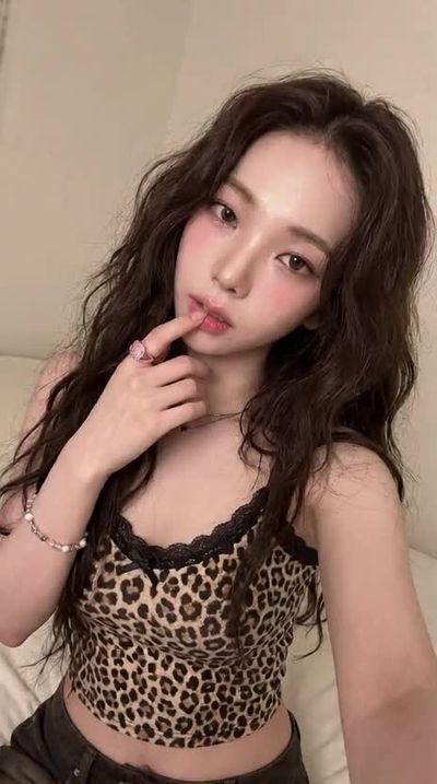 Karina - cum on face