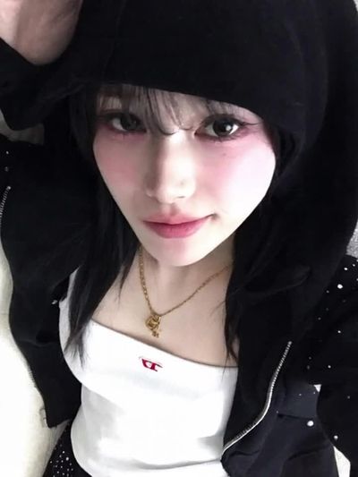 Mayu - threesome