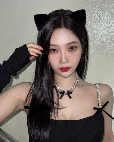 Joy - threesome