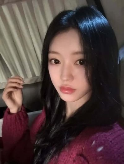 YooA - cum on face