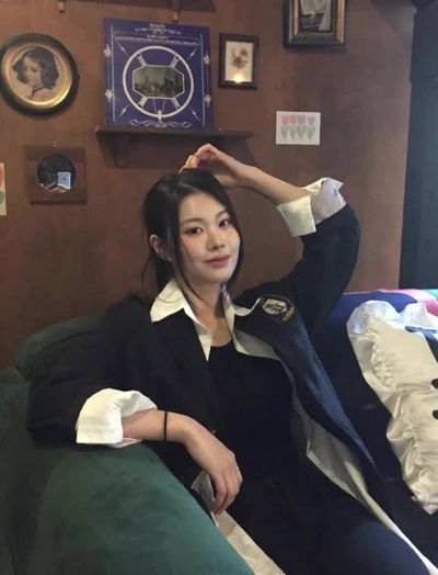 Swan - pov blowjob