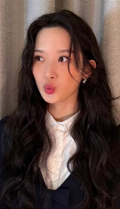 Moon Ga Young - sucking deep
