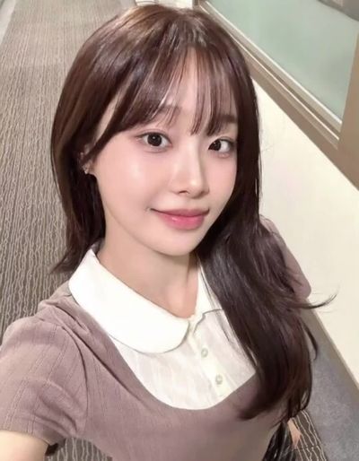 Chuu - sucking cock