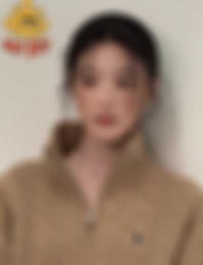 Shuhua - shows tits
