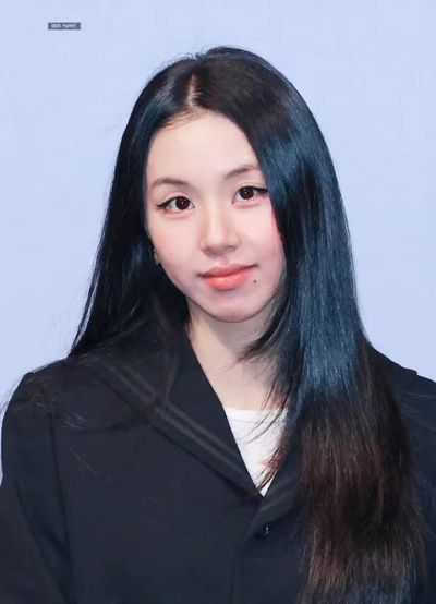 Chaeyoung - play with pussy