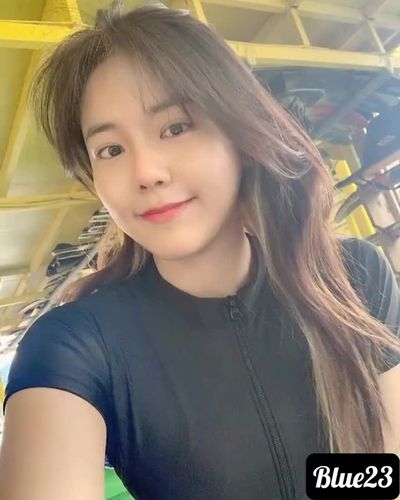 Hyejeong - shaved pussy