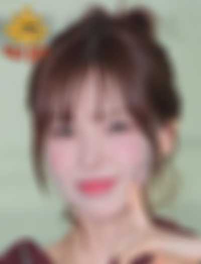 Wendy - cum on face