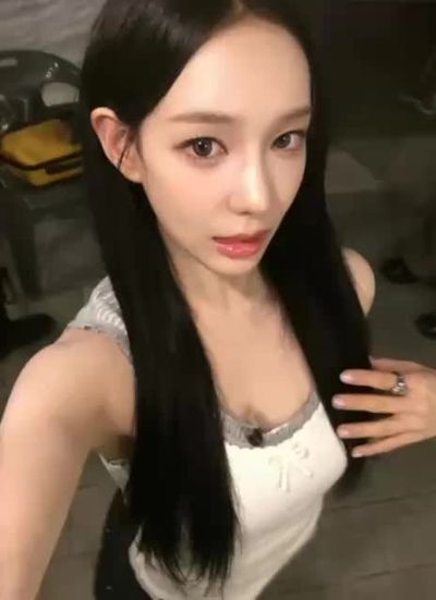 Sarang - cum on face