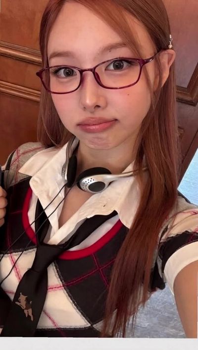 Nayeon - pov blowjob