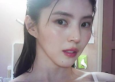 Han So Hee - threesome