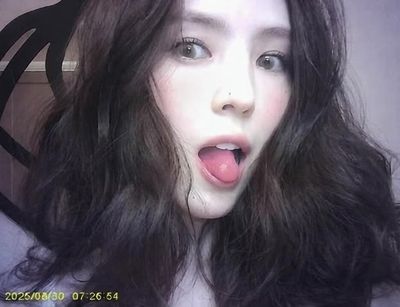 Han So Hee - cum on face
