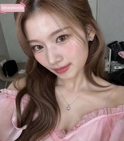 Sana - titjob