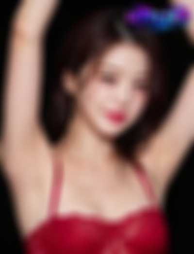 Wonyoung - shows tits