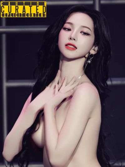 Karina - Naked Stage