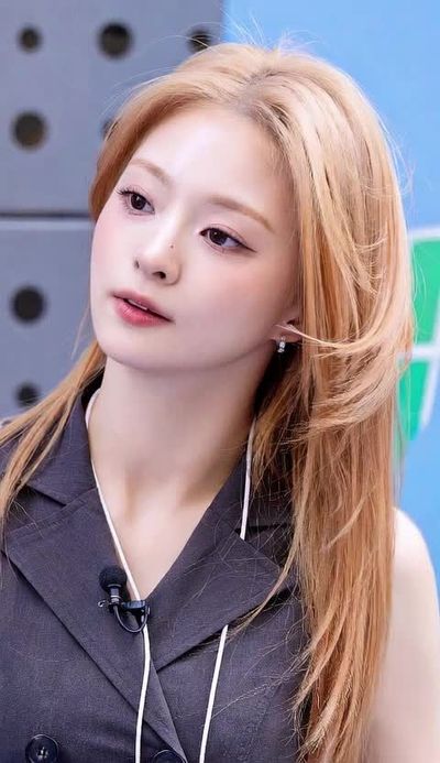 Nagyung - sucking cock