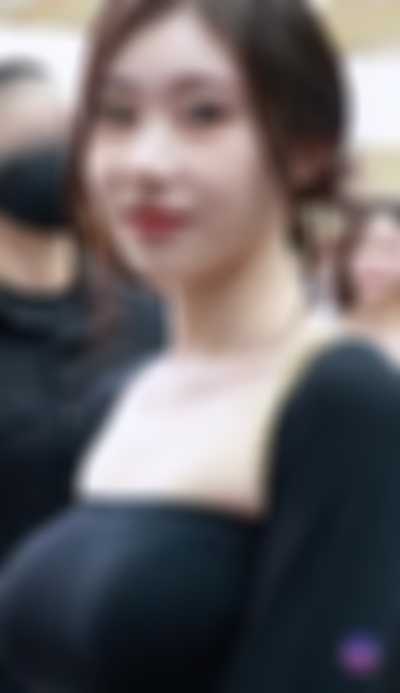 Chaeryeong - interracial