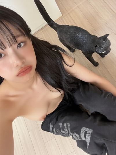 Chuu - naked