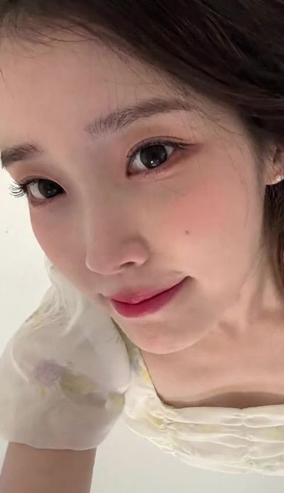 IU - sucking deep