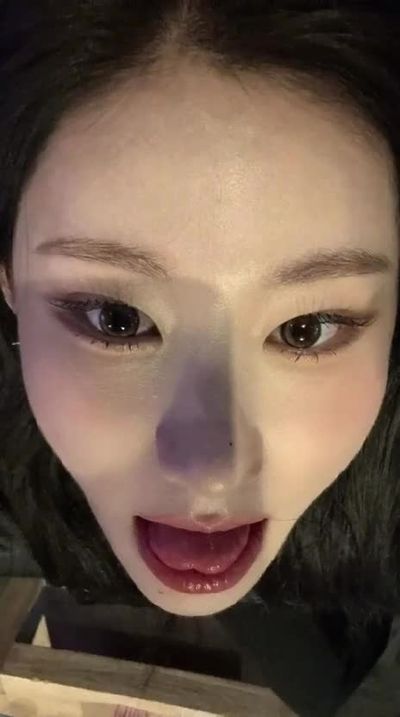 Chaeryeong - blowjob