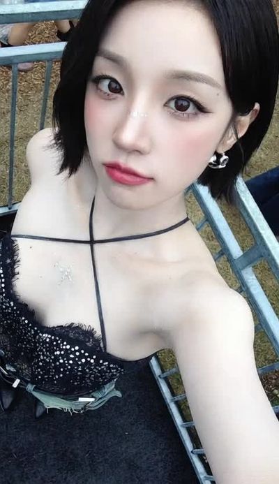 Yuqi - cum on face