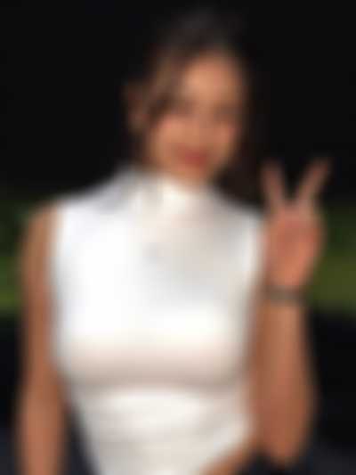 Jihyo - shows tits