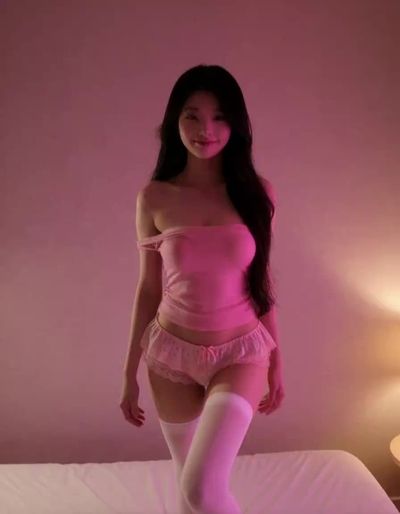 Wonyoung - footjob