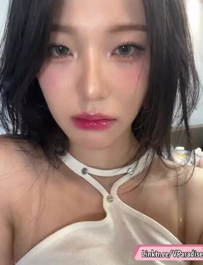 Jiheon - titjob