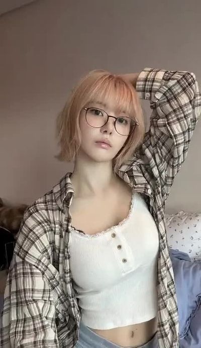 Sakura - cum on face